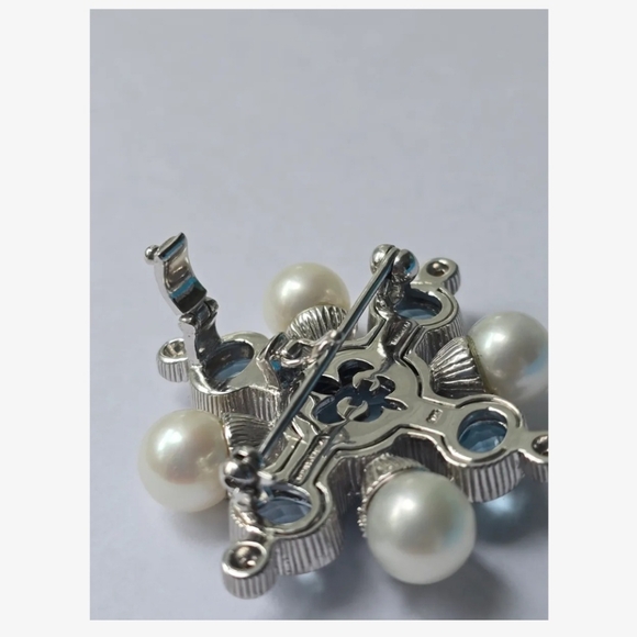 Judith Ripka Pendant/Brooch - Picture 3 of 7